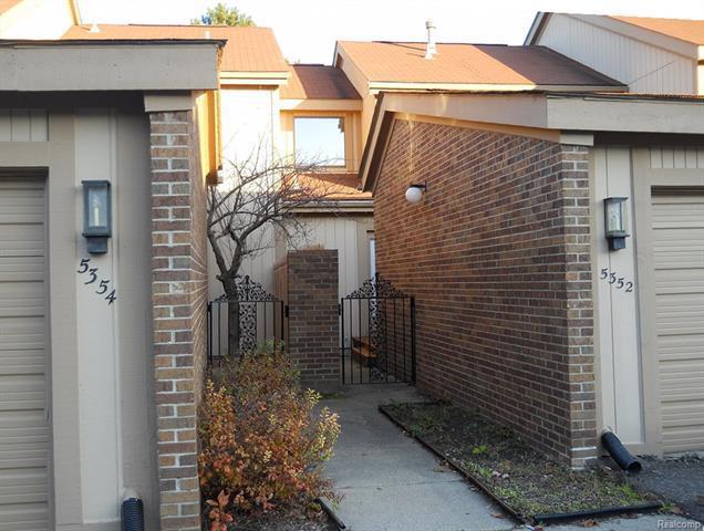 5352 Wright Way W - Photo 1