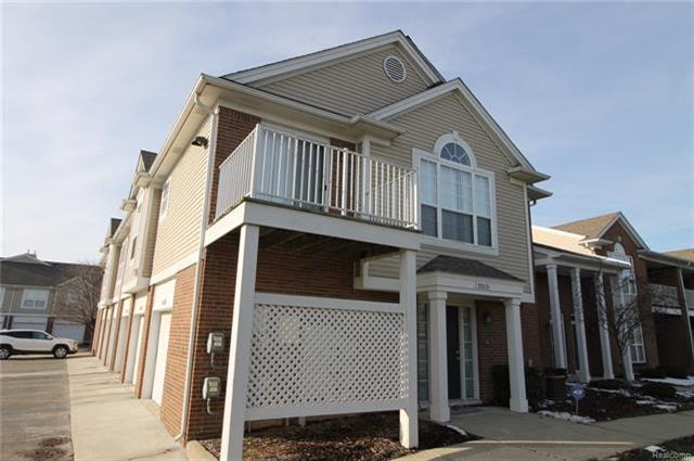45676 Warwick Dr - Photo 1