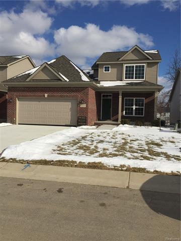 1233 Cambridge Cir - Photo 1