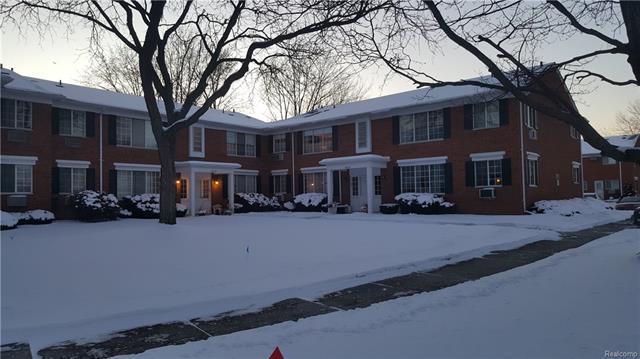20878 Wildwood Dr S - Photo 1