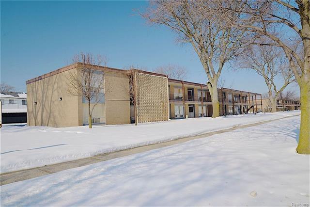 15055 Hubbard Street - Photo 1