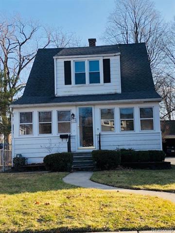 628 Forest Avenue - Photo 1