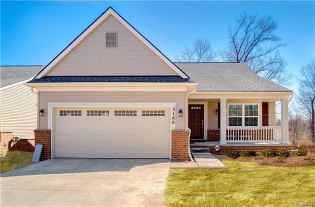 1183 Paradise Trl - Photo 1