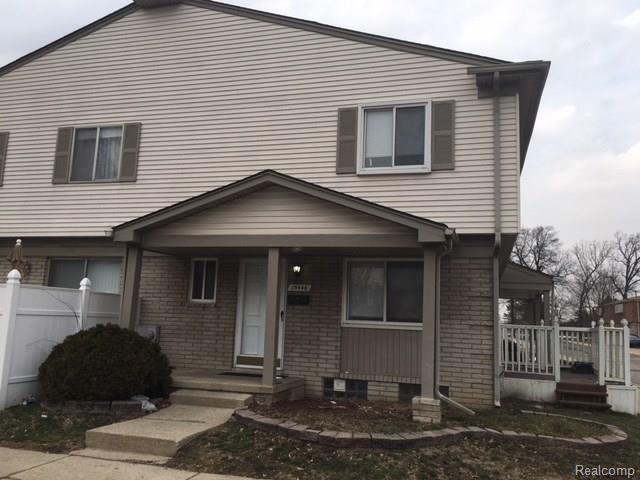 15446 Dupage Boulevard - Photo 1
