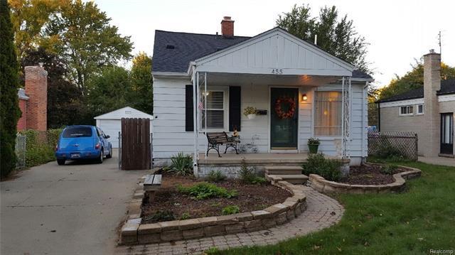 455 Donald Avenue - Photo 1