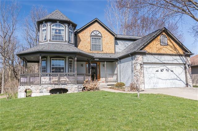 5232 Oakhill Drive - Photo 1
