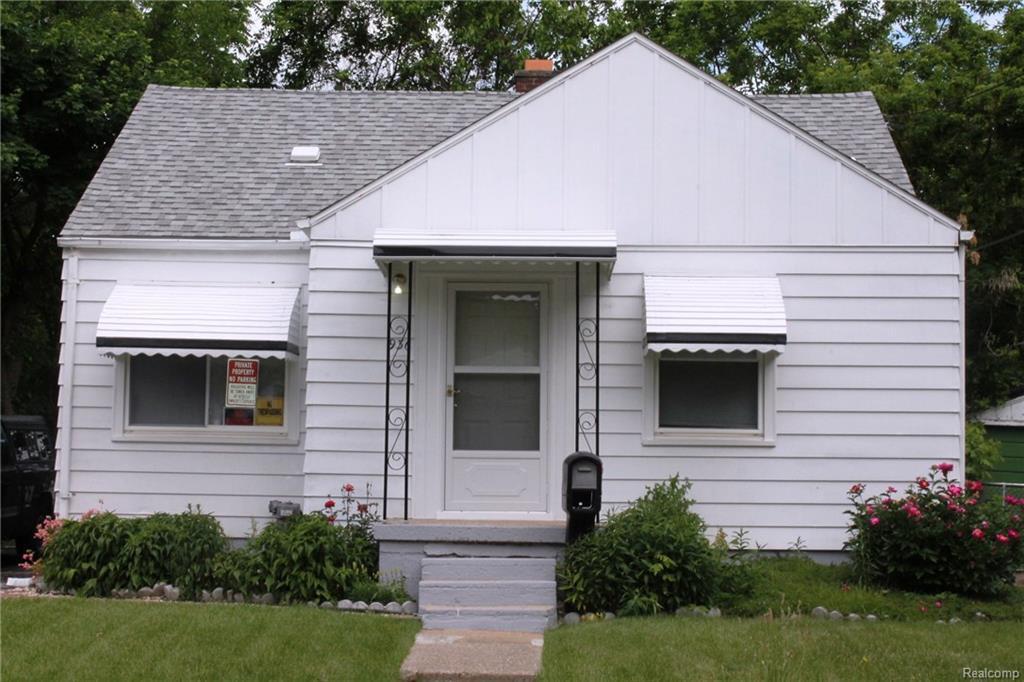 936 Bloor Ave - Photo 1