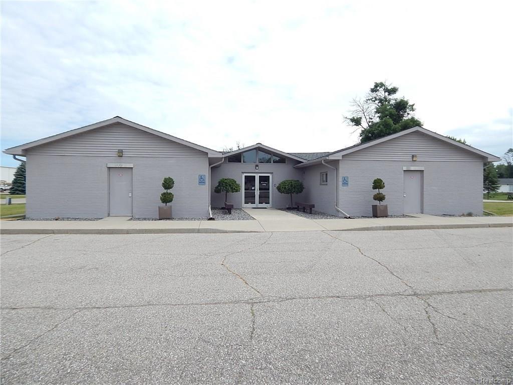 825 Bridgeview S - Photo 1