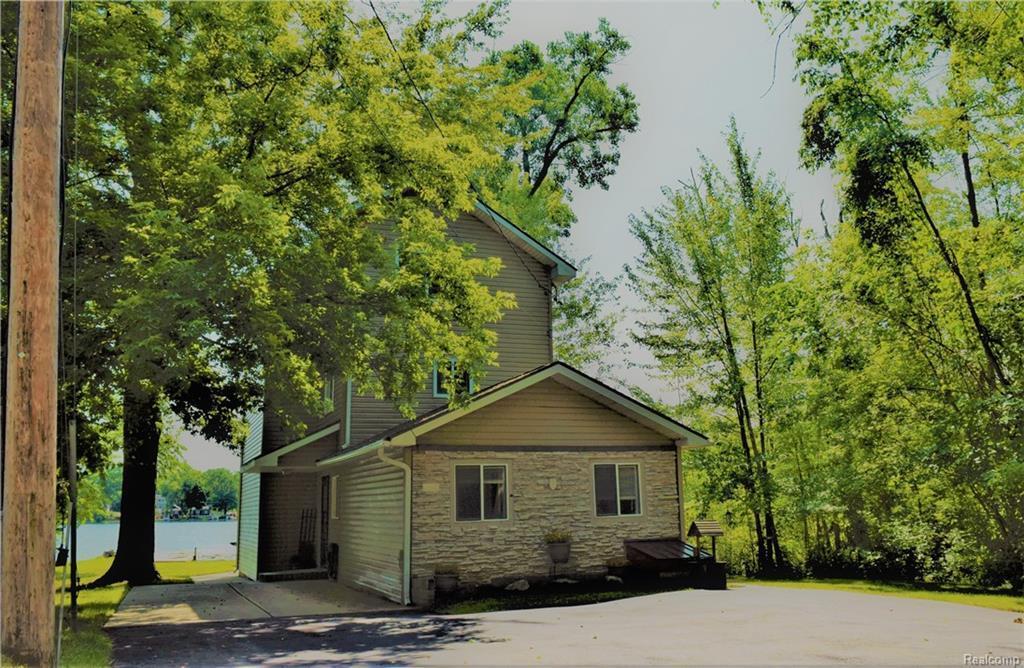6250 Buckshore Dr - Photo 1