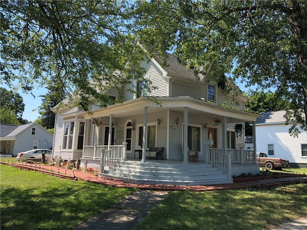 210 3rd St - Photo 1