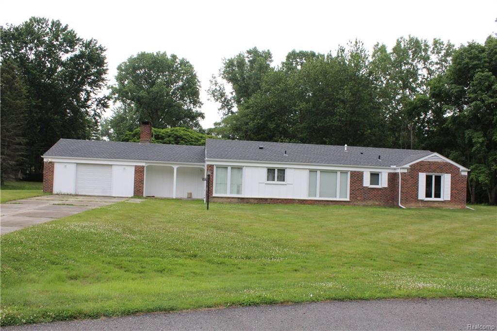 4995 Broomfield Ln - Photo 1