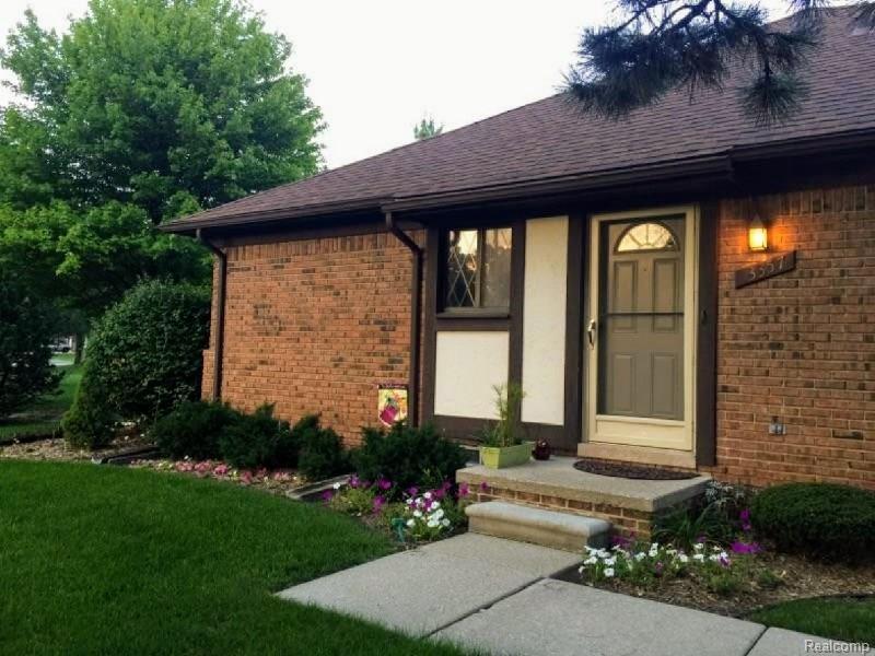 3357 Heritage Pkwy - Photo 1