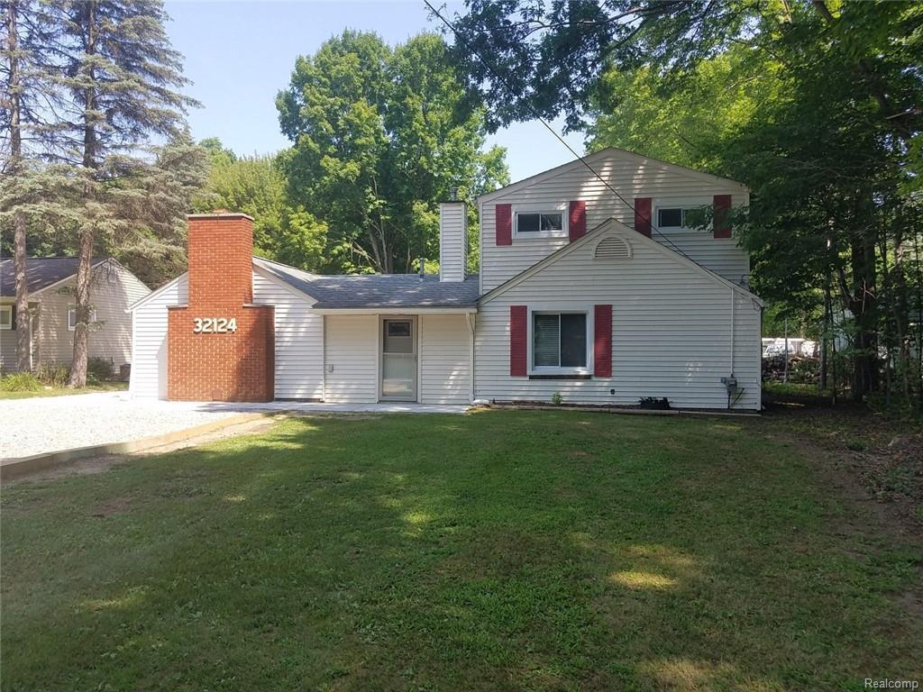 32124 Colfax St - Photo 1