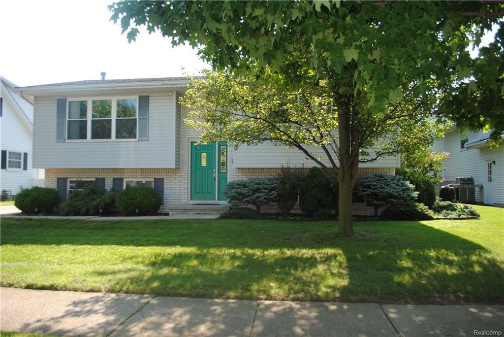 730 Toll St - Photo 1