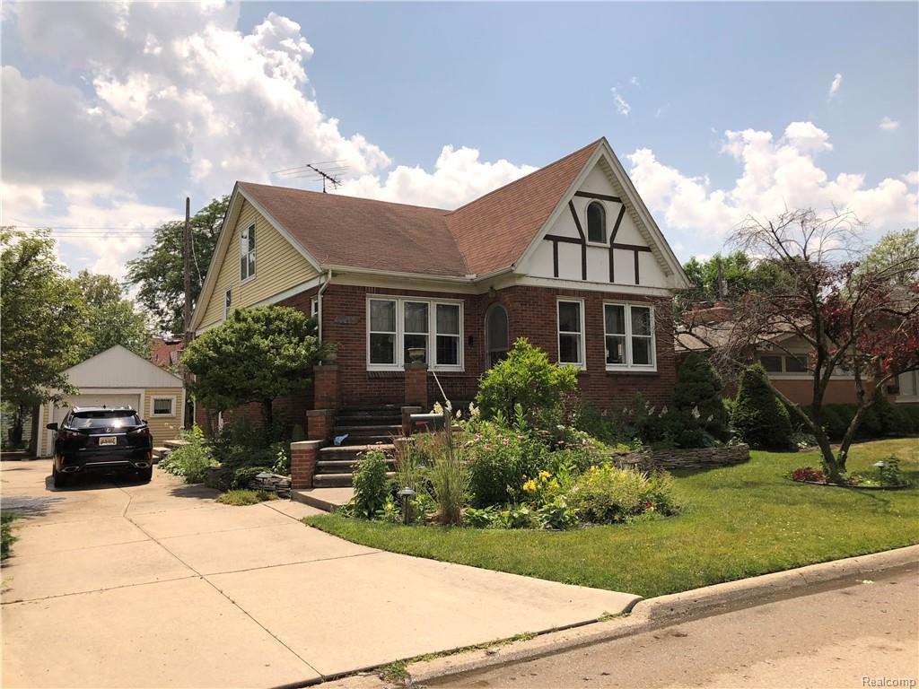 22456 Madison St - Photo 1