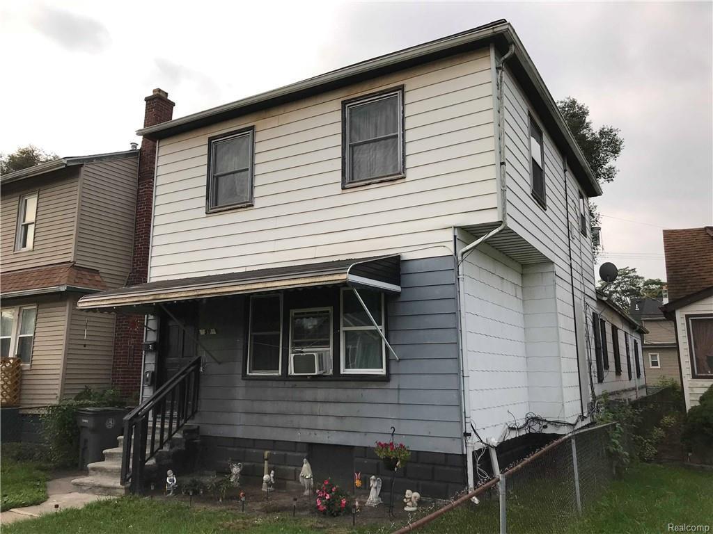 59 Broadway St - Photo 1
