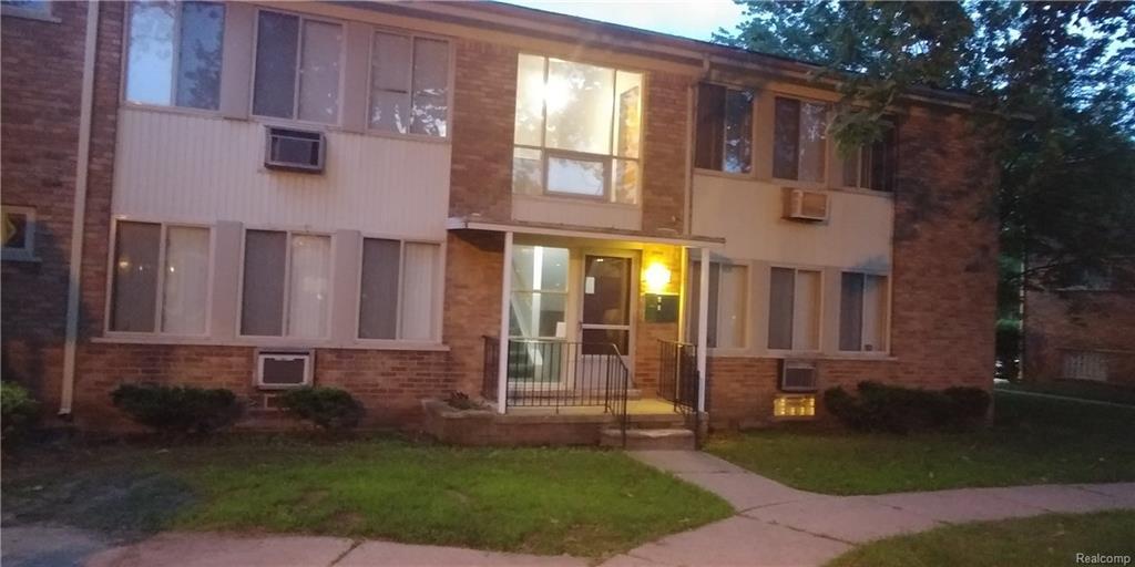 17280 Bentler - Photo 1