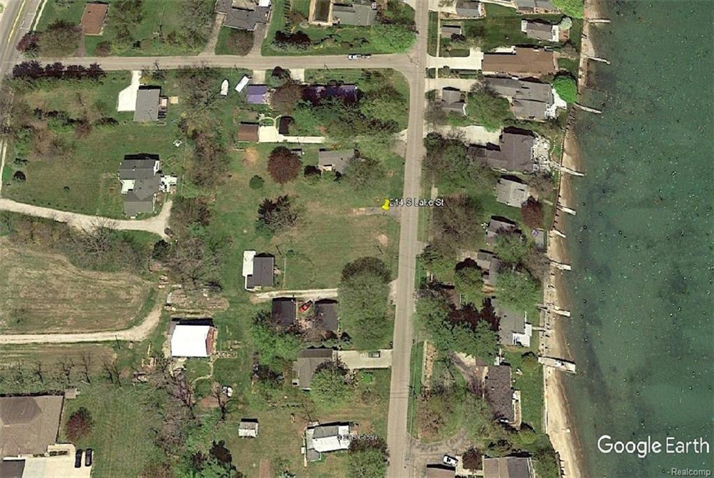 214 Lake St - Photo 1