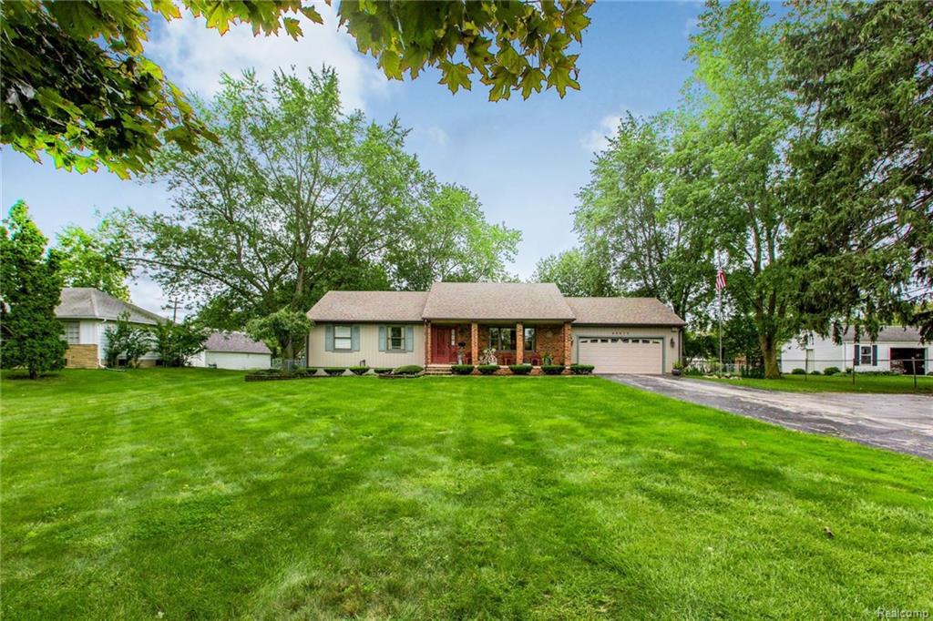 40673 Five Mile Rd - Photo 1