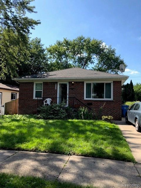 5330 Croissant St - Photo 1
