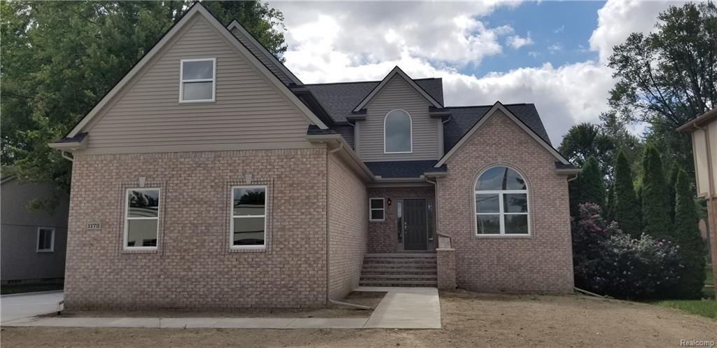 1172 South Blvd - Photo 1