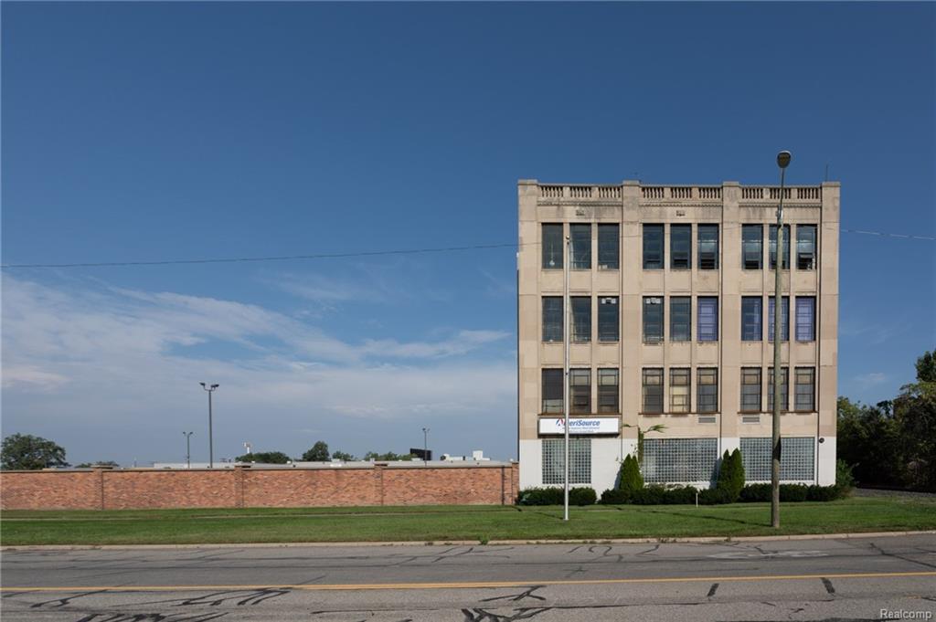 1600 Grand Blvd - Photo 1