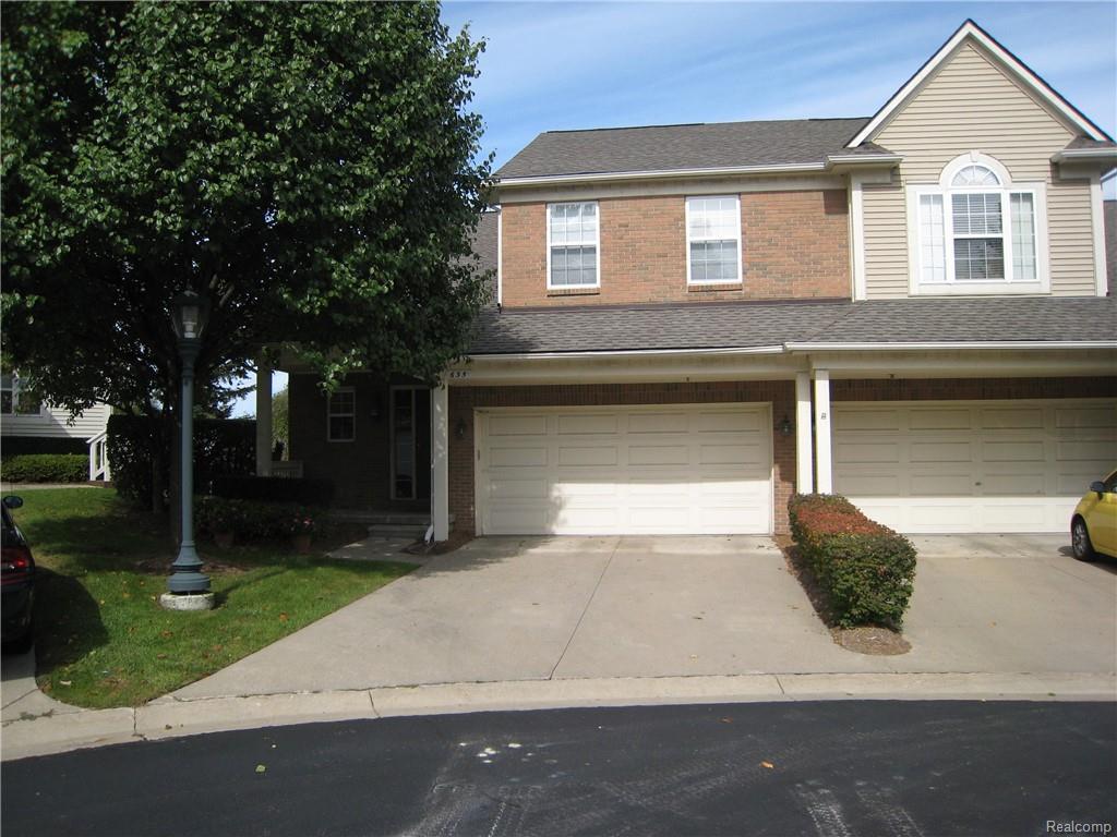 635 Bluff Crt - Photo 1