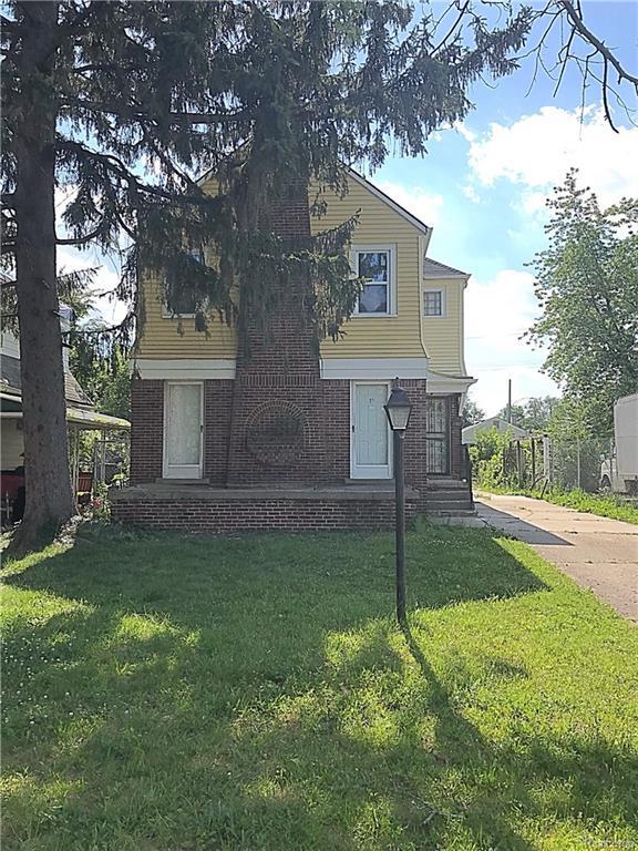 13417 Robson St - Photo 1