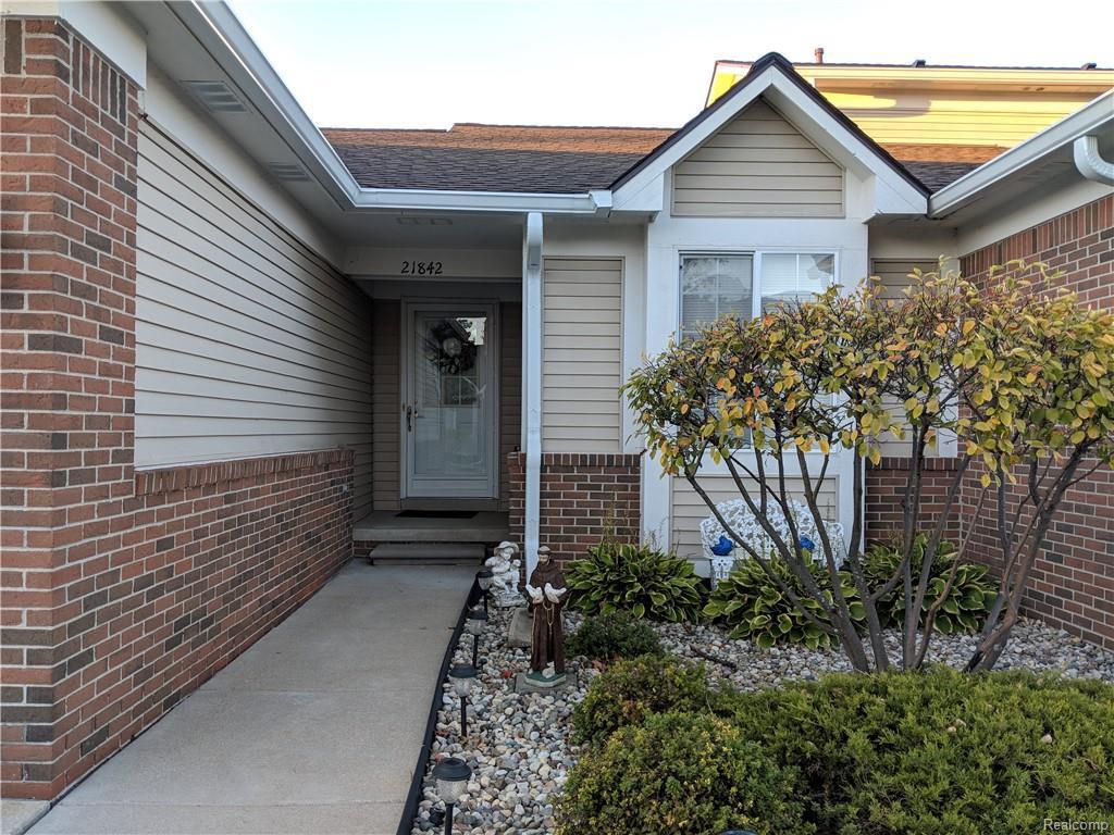 21842 Concord Dr - Photo 1