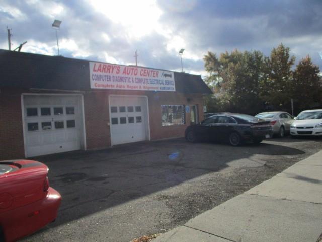 21365 Ecorse Rd - Photo 1