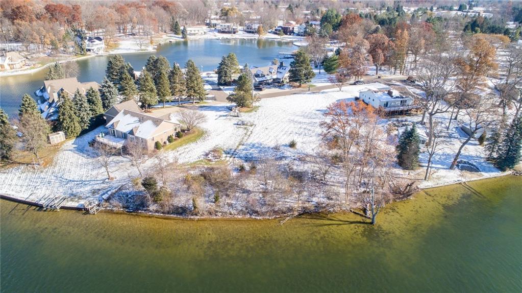9330 Island Dr - Photo 1