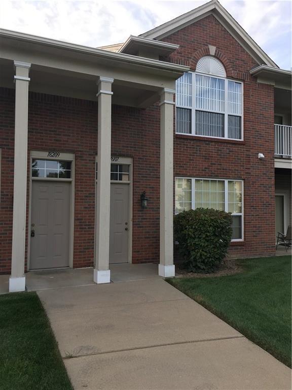 18209 Chesapeake Cir - Photo 1