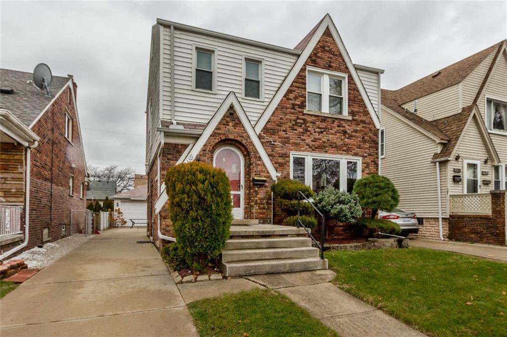 6327 Ternes St - Photo 1