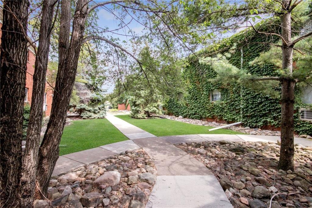 629 Maple Rd - Photo 1
