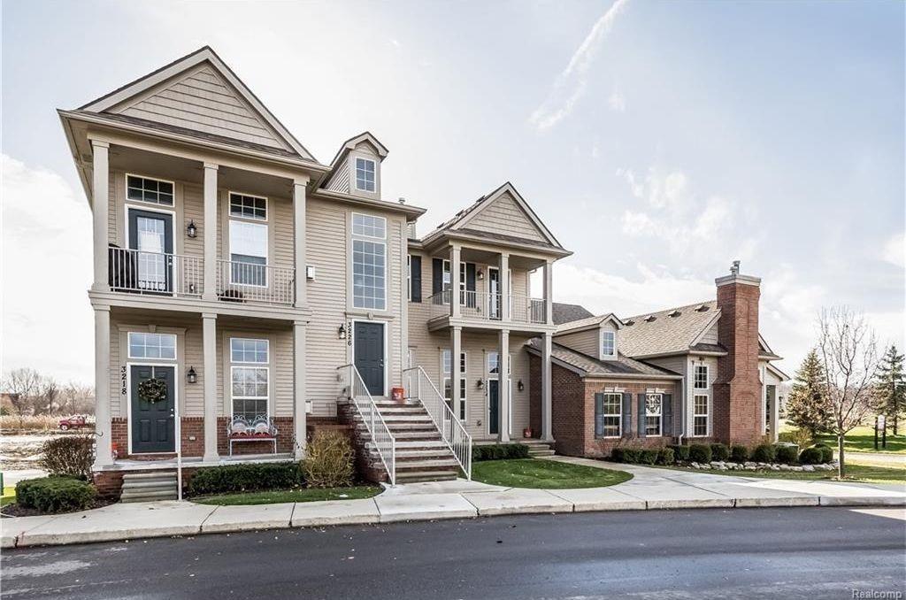3226 Grand Circle Park - Photo 1