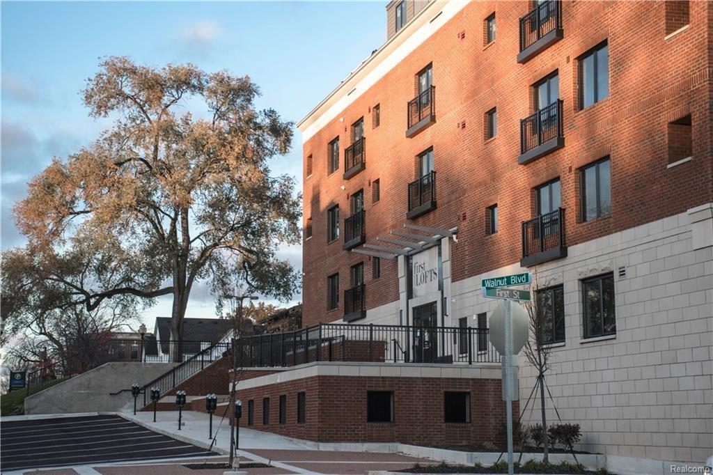 112 Walnut Apt 307 Blvd - Photo 1