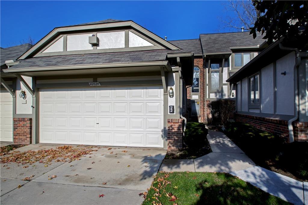 42024 Saratoga Cir - Photo 1