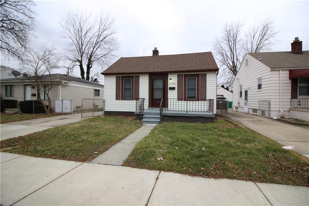 22469 Cushing Ave - Photo 1