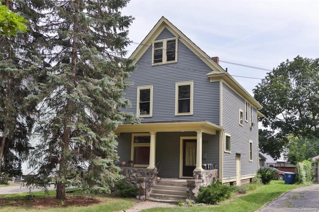 827 Huron St - Photo 1