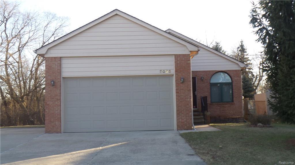 3055 Auburn Rd - Photo 1