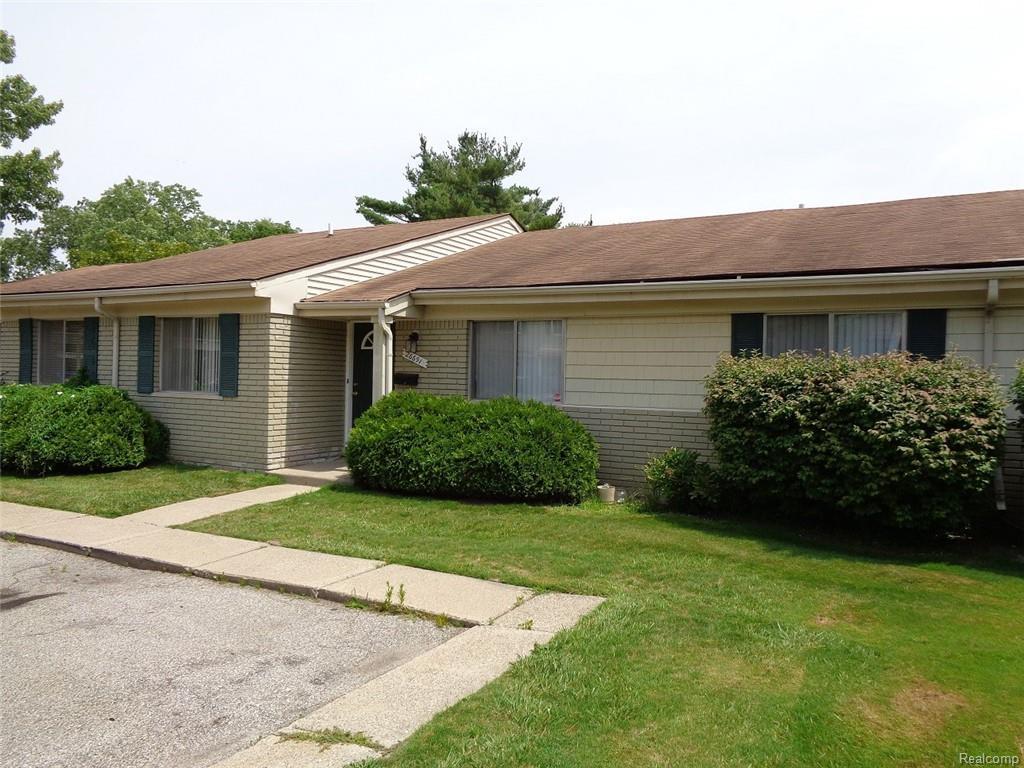 26691 Franklin Pointe Dr - Photo 1
