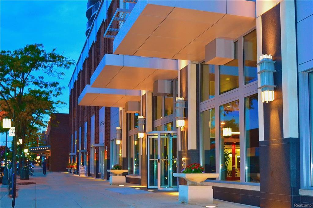 411 Old Woodward Ave - Photo 1
