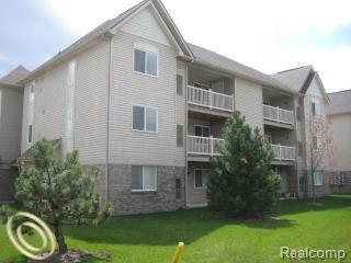 871 Brandon Ave - Photo 1