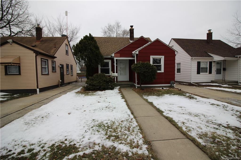 1777 Morris Ave - Photo 1