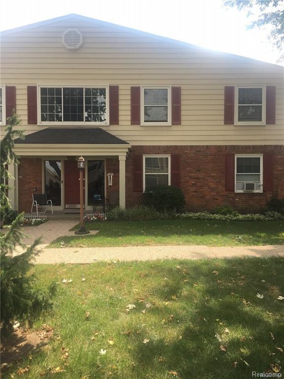 805 Maple Rd - Photo 1