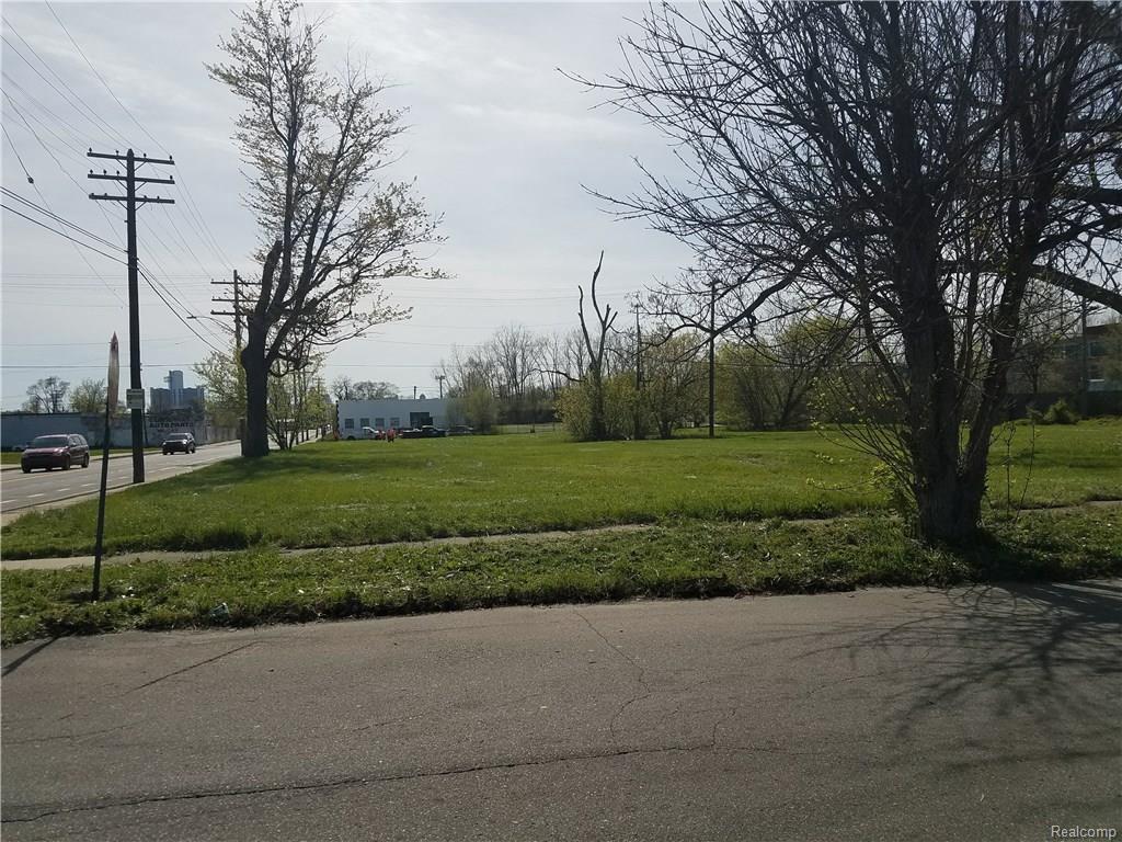 1057 Canton St - Photo 1