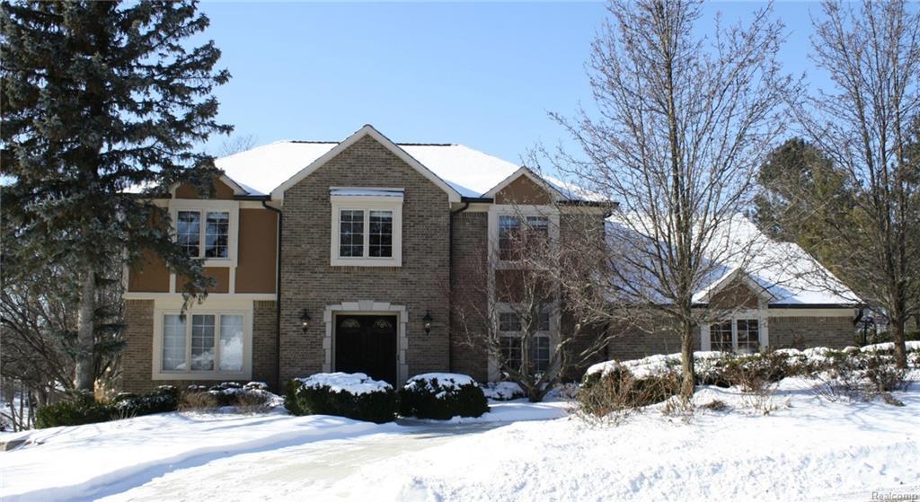 20681 Woodbend Dr - Photo 1