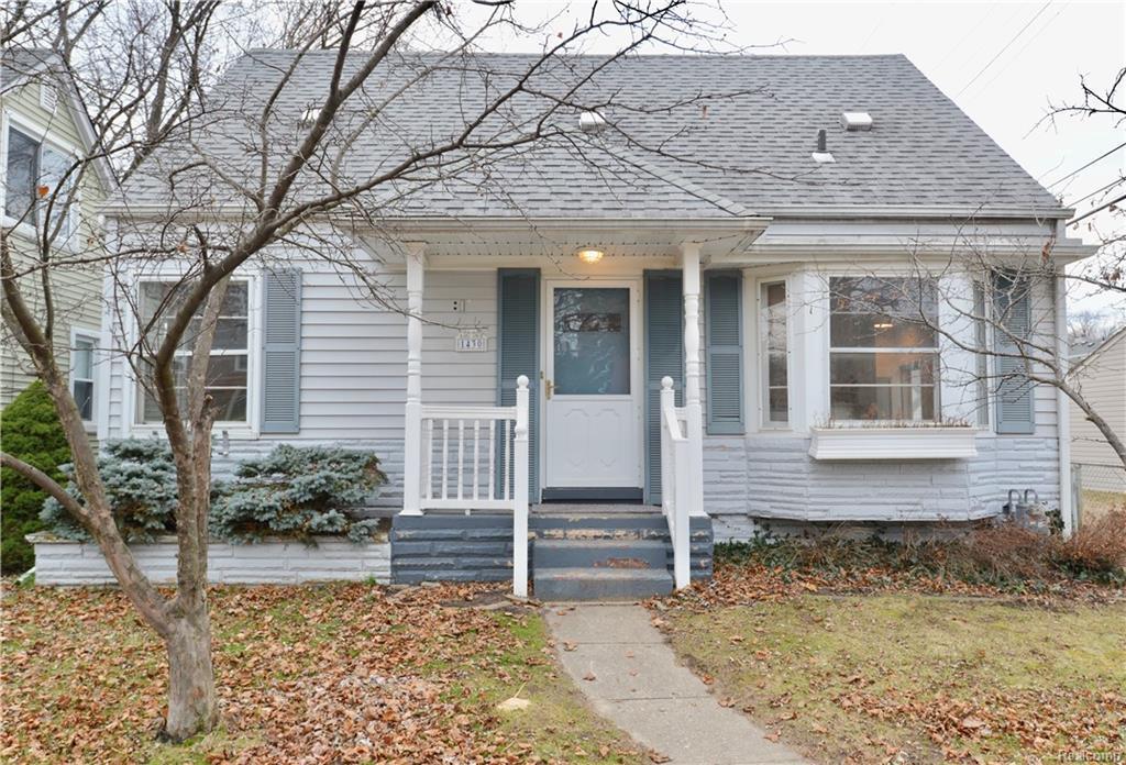 1430 May St - Photo 1