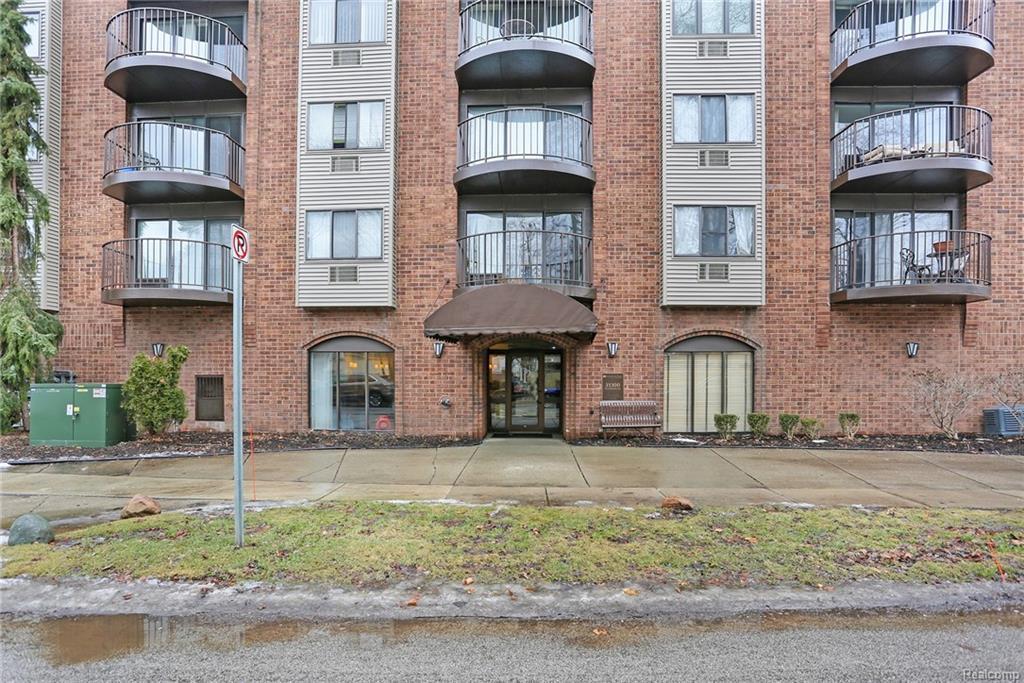 35300 Woodward Ave - Photo 1