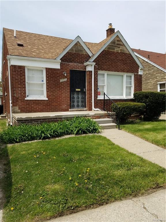 19701 Spencer St - Photo 1